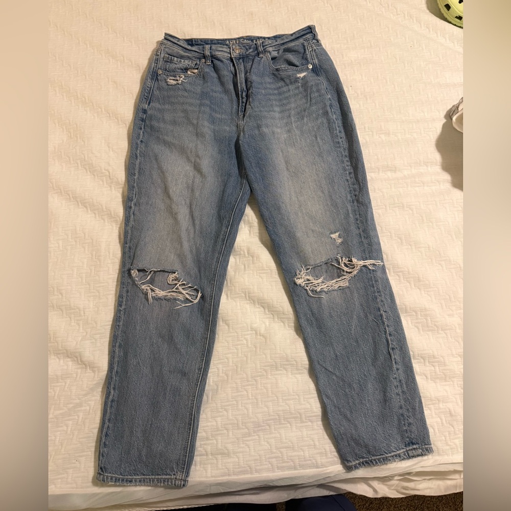 American Eagle Outfitters Light Blue Distressed Straight Jeans